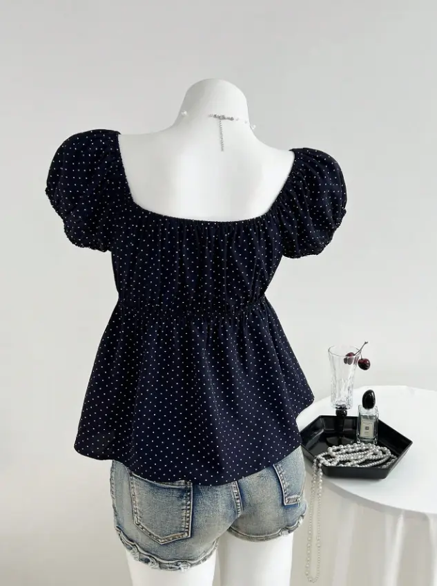 BLUSA PUNTOS  — vista alternativa
